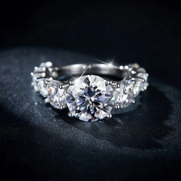 Moissanite 8.0carat Three Stone Round Diamond Ring!!3896764084-0-cib 拷贝. Moissanite 8.0carat Three Stone Round Diamond Ring
