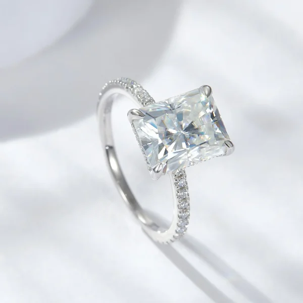 Moissanite Vintage 4.0carat Radiant Diamond Ring